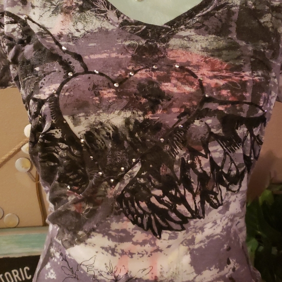 Vanity Graphic T-Shirt Size Medium - Picture 2 of 7